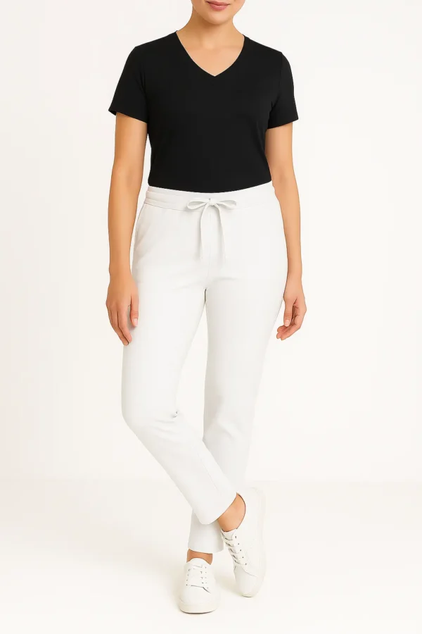 Pantalon Antifluidos Para Dama Corte Recto Modelo Chicago - Image 3